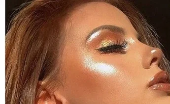 انواع هایلایتر آرایشی شاینی