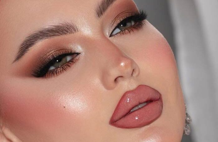 انواع هایلایتر آرایشی شاینی